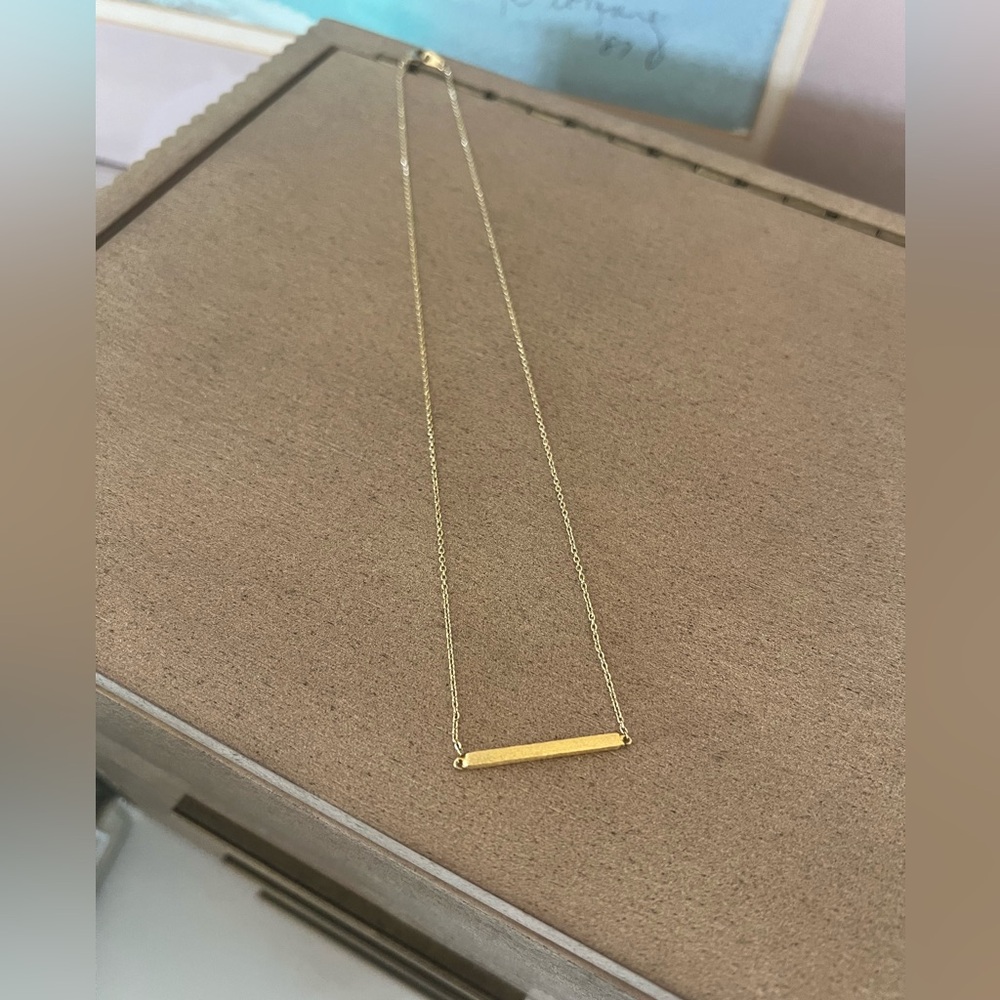 Gold bar necklace